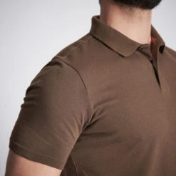 Ademende Jachtpolo Voor Heren 100 Met Korte Mouwen Katoen 13 Ademende Jachtpolo Voor Heren 100 Met Korte Mouwen Katoen -Regatle Winkel ademende jachtpolo voor heren 100 met korte mouwen katoen bruin 3