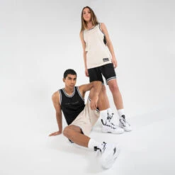 Basketbal Tank Top Heren/dames T500R Omkeerbaar Grijs Zwart Buzzer -Regatle Winkel omkeerbaar mouwloos basketbalshirt voor herendames t500 zwartbeige 3