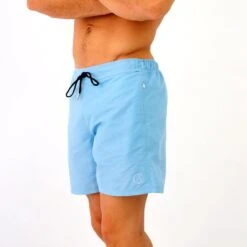 Zwembroek Heren White Tip Licht Blauw -Regatle Winkel zwembroek heren white tip licht blauw 2