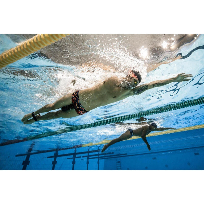 ZWEMBROEK MET BREDE ZIJKANT VOOR HEREN 900 KAL ROOD 15 ZWEMBROEK MET BREDE ZIJKANT VOOR HEREN 900 KAL ROOD - Afbeelding 13